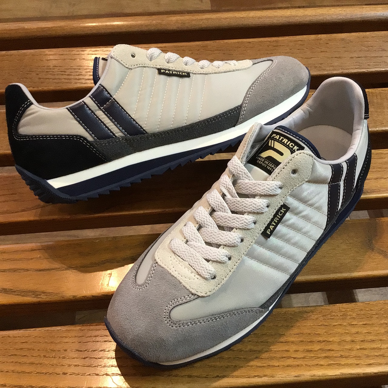 グレー×紺の復刻カラー!パトリック「マラソン」。