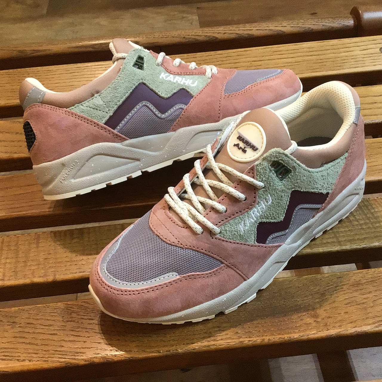 くすみピンクの新色！カルフ「アリア 95」。