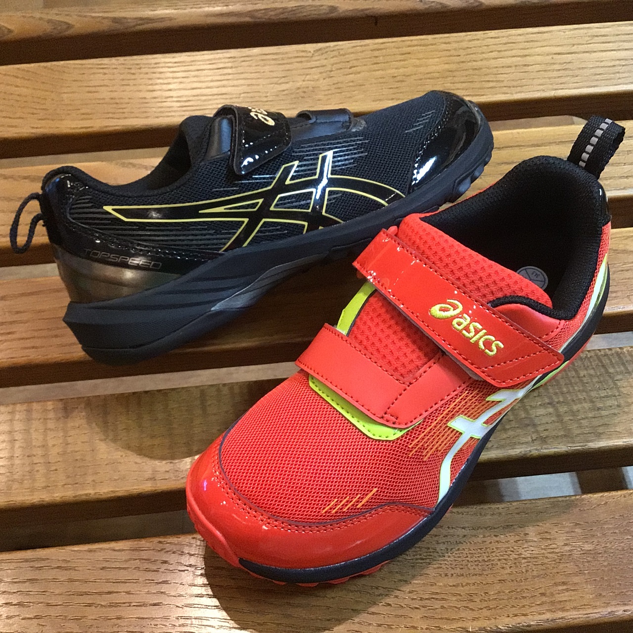 TOPSPEED最新作！アシックスのキッズランニング。