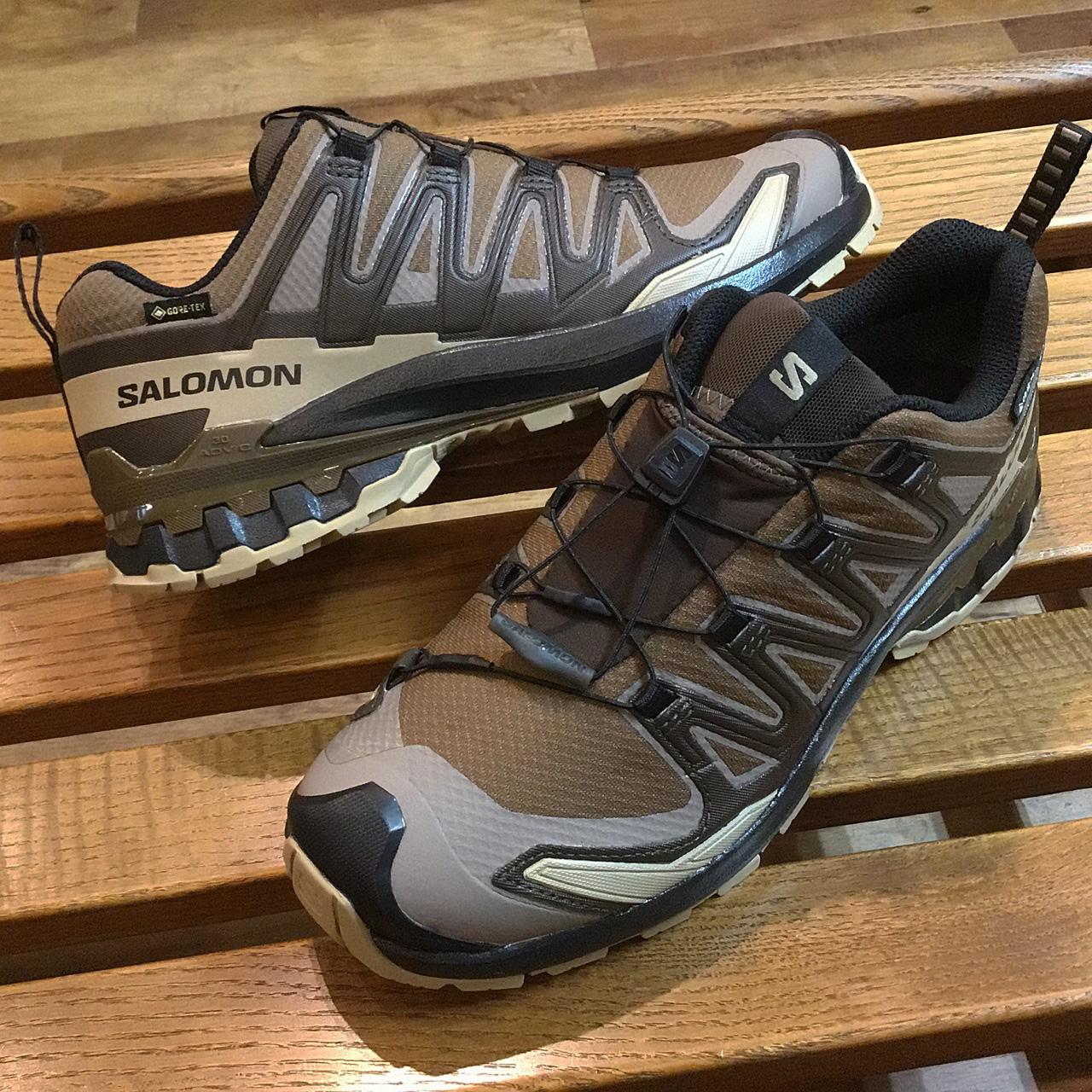 アースカラーが渋い！サロモン「XA PRO GORE-TEX」。