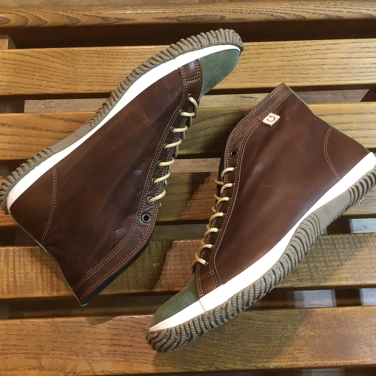 オイル×ベロアのハイカット！スピングル「SP-450」。