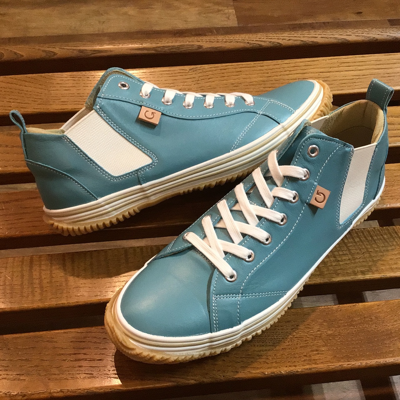 スピングル「SP-442」の新色。爽やか「スティールブルー」！